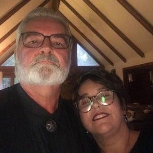 Meet your Posher, Deborah